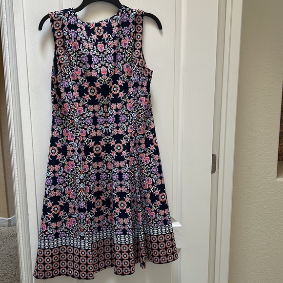 Spring time dress - Picture 2 of 2